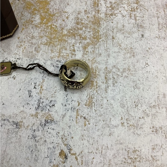 Juicy Couture Gold LOVE  Ring size 8 New In Box - Picture 3 of 7